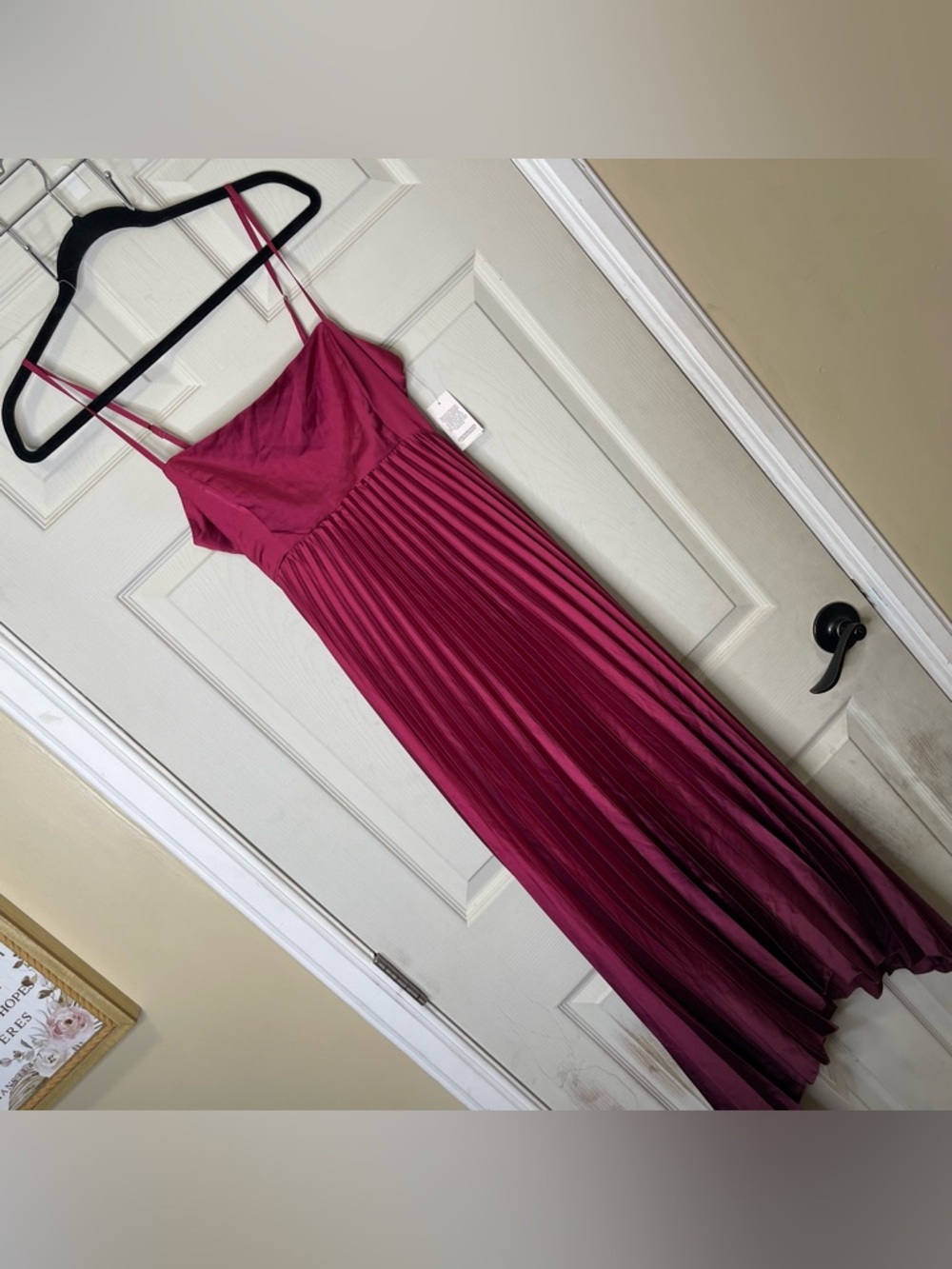 Abercrombie Giselle Clasp-Back Pleated Midi Dress - Picture 1 of 9